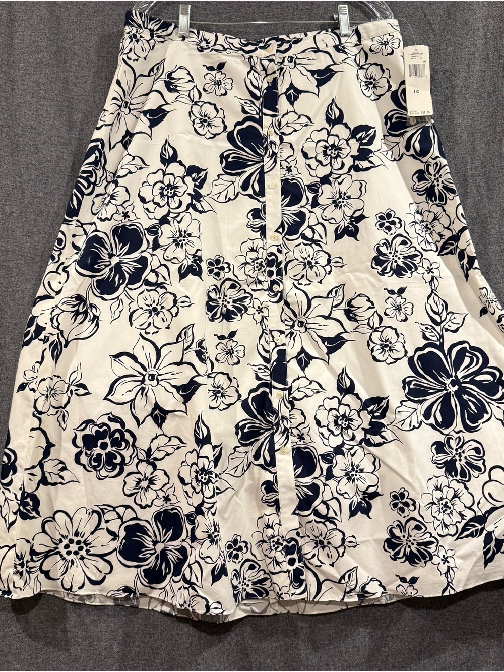 Lauren Ralph Lauren Floral Button-Front Skirt White w/Black flowers Size 16